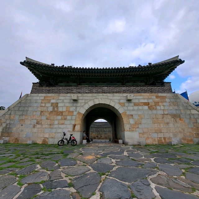 韓國世界文化遺產-水原華城☺️欣賞宏偉建築📸