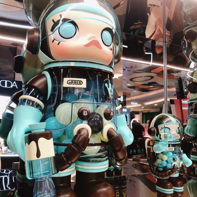 台北｜👩🏻‍🚀🧑🏻‍🚀👨🏻‍🚀無敵可愛的太空娃娃🫧📍 POP MART