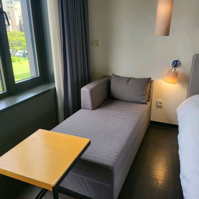 제주 호캉스 🏨 메종 글래드 제주 - 수영장 , 디럭스 트윈룸 , 베이커리 