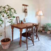 Jutsonrayn.Cafe : จุดซ่อนเร้นคาเฟ่