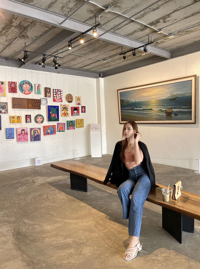 Key cafe & gallery
