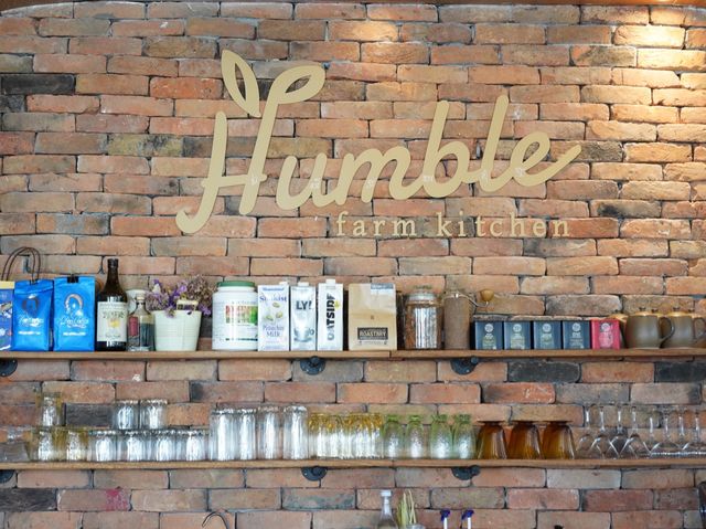 Humble Farm Kitchen ร้านอาหารออเเกนิค 