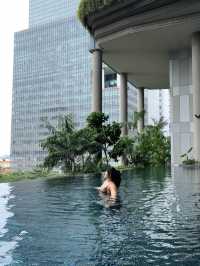 A beautiful garden oasis hotel in singapore 🇸🇬