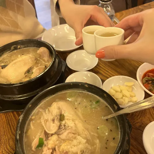 韓国/ソウル【景福宮】濃厚!おいしい参鶏湯が美味しいお店