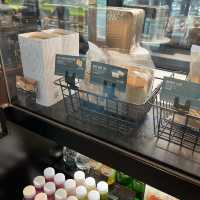 【韓国ソウル・市庁】お座敷もある圜丘壇（ファングンダン）がモチーフのSTARBUCKS COFFEE