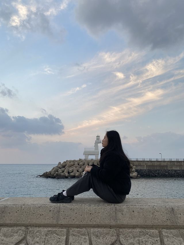빨간 말등대와 푸른 바다가 어우러진 곳 [이호테우해스욕장]