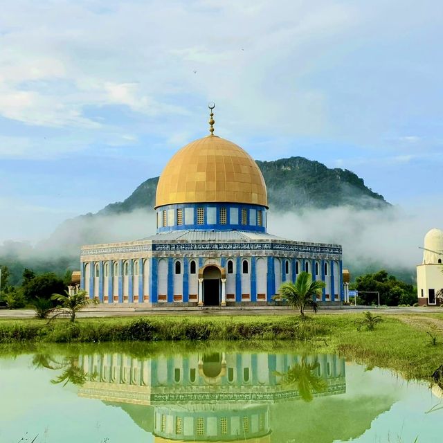 มัสยิดที่สวยที่สุดในจังหวัดสตูล Masjid Al-Hashimi