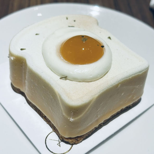 Ice cream & dessert cafe