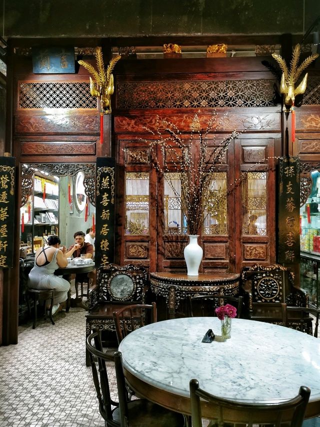 A charming Malaysian fushion cafe