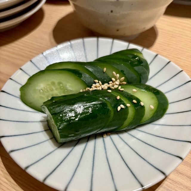 【大阪・阪急梅田】朝5時まで営業する餃子が美味しい居酒屋「大衆酒場 はち」