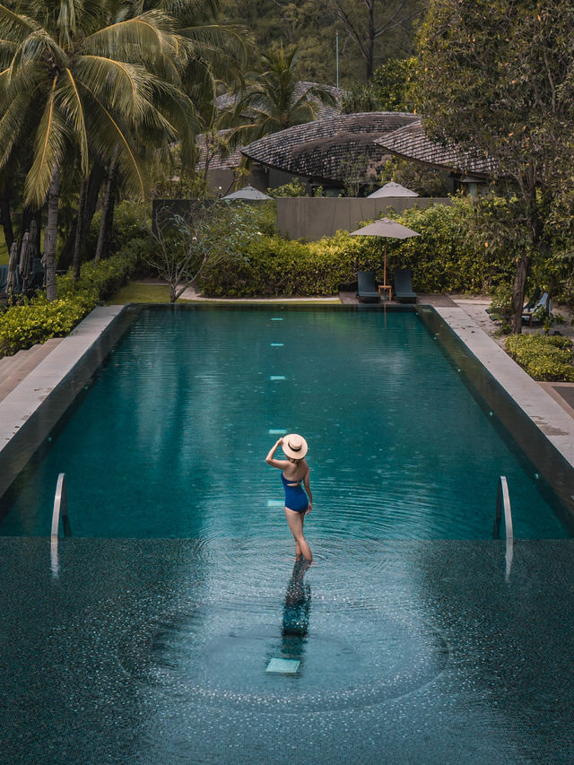 Renaissance Phuket Resort & Spa พูลวิลล่าหรูภูเก็ต
