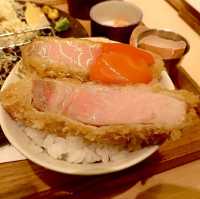 覚王山とんかつ わだ福