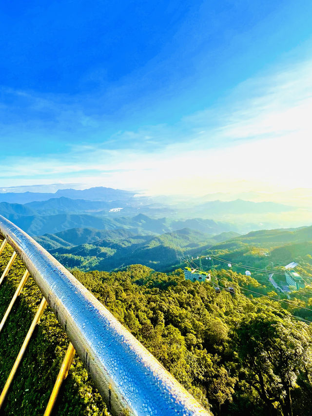 The Famous Golden Hands Bridge Vietnam🇻🇳✨