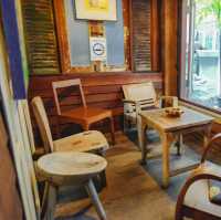 ร้านลับนั่งชิว☕️🍩