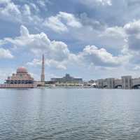 มัสยิดสีชมพู Putrajaya Malaysia 🇲🇾