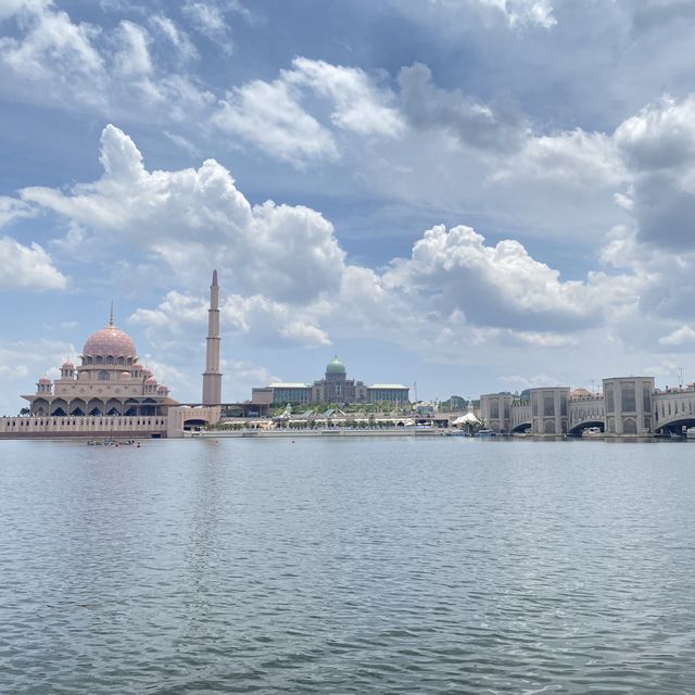 มัสยิดสีชมพู Putrajaya Malaysia 🇲🇾