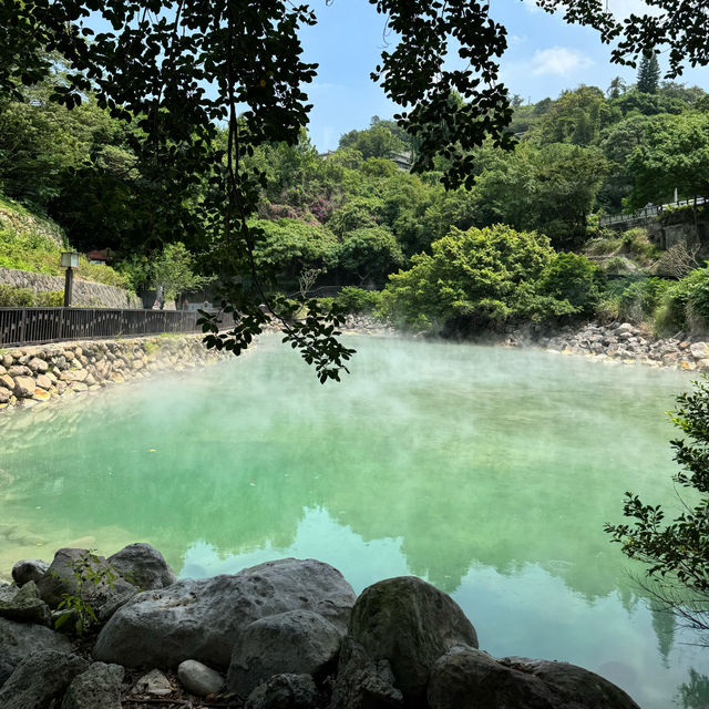 【北投溫泉】地熱谷：溫泉蛋禁止，不需行山