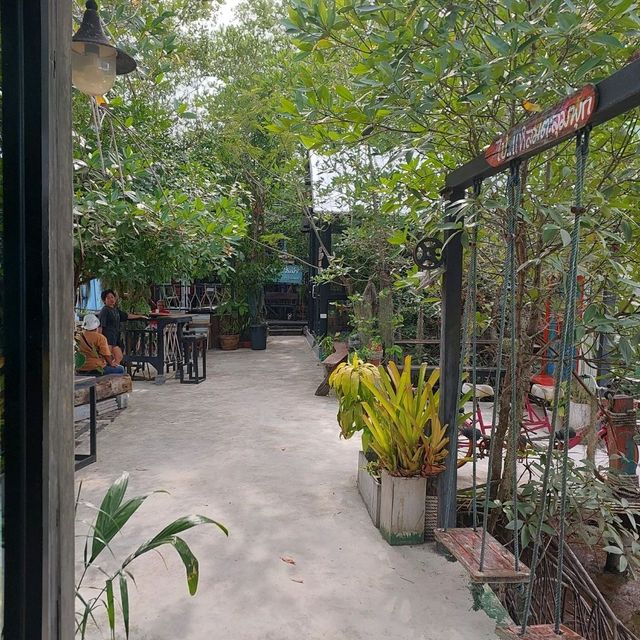 ชาวเลโฮมสเตย์@ปากพนัง และ Cafe ในป่า
