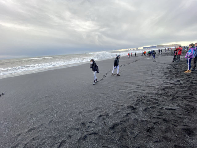 冰島｜世界十大海灘之一