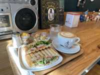 京都・中京区。カプチーノとホットサンドで京都の朝食『IMAYA Kyoto &COFFEE』 
