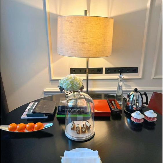 倫敦瑰麗酒店：奢華舒適，中心位置