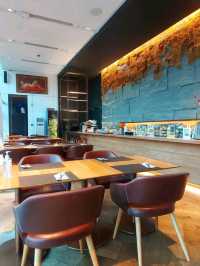 ร้านอาหารวิวดี ECLIPSE คิงเพาเวอร์ รางน้ำ