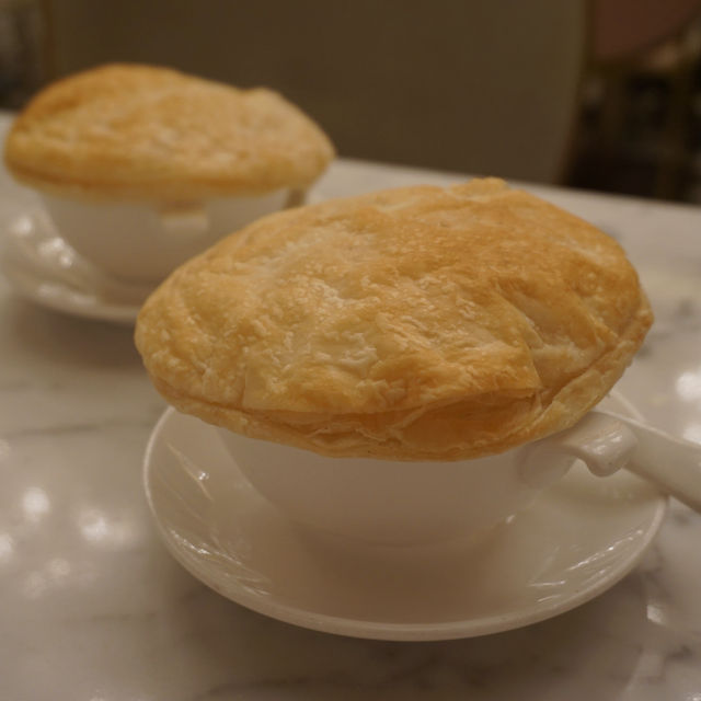 打卡酒店內「蠔」食海鮮 菇菌盛宴