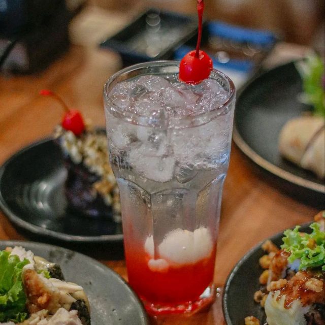 FURO SUSHI BAR | THE PLACE ITSELF IS COZY & SUPER SPACIOUS