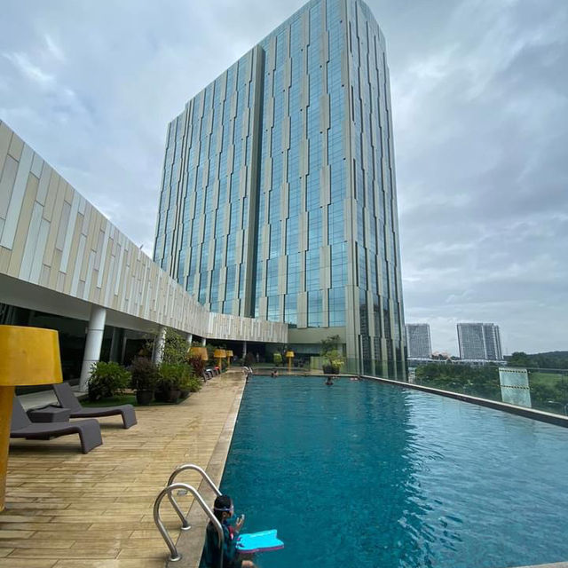 Royal Treat at Le Meridien Putrajaya: A Perfect Anniversary Getaway