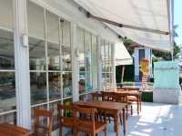 คาเฟ่สไตล์ฝรั่งเศสร้านดังของพัทยา