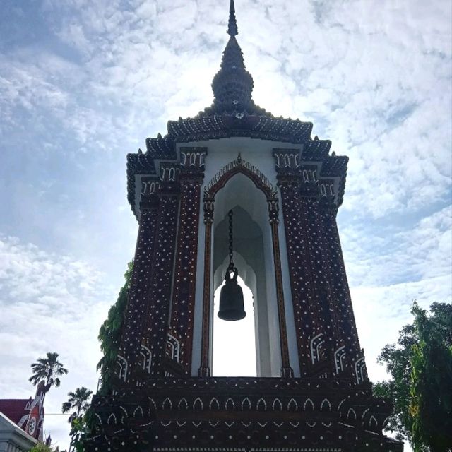 วัดที่มีเพดานและฐานชุกชีสวยที่สุดในประเทศไทย🇹🇭