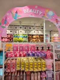 ช้อปของที่ระลึกที่ Miniso อนุเสาวรีย์ชัยฯ