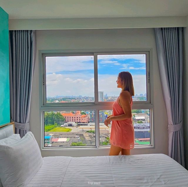 โรงแรมใจกลางเมืองพัทยา มีสวนน้ำ