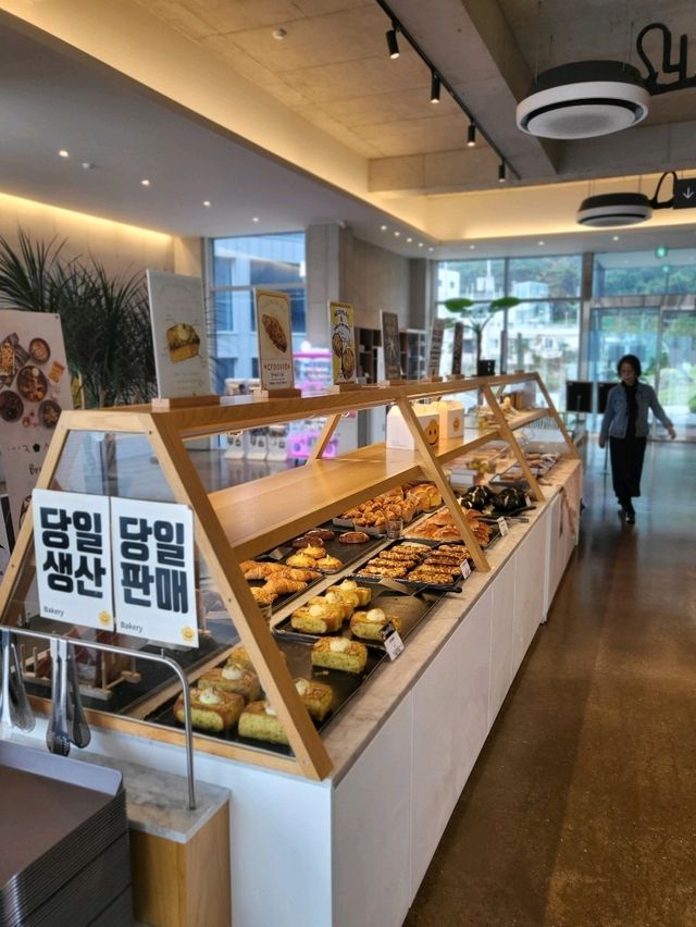 야외테라스도 멋진 힐링 정원카페