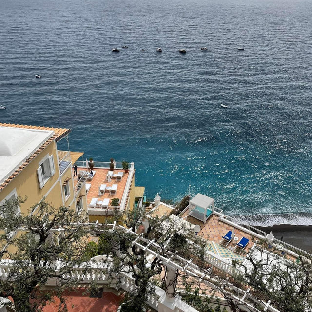 Positano  (โพสิตาโน) เมืองทะเลสุดน่ารัก