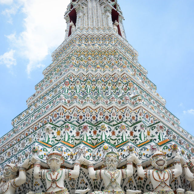 วัดอรุณความงามเหนือกาลเวลาที่ต้องไปสัมผัสด้วยตนเอง