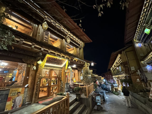 Shangri-La’s Dukezong Ancient Town: A Resilient Moonlight City