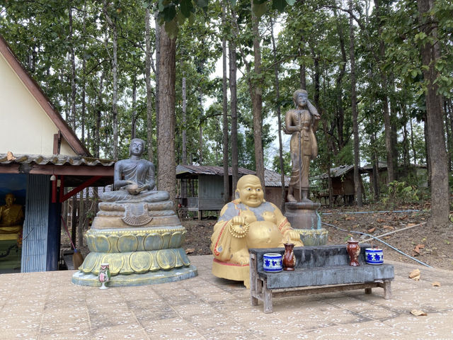 วัดพระธาตุจอมทอง