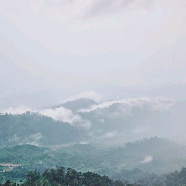 ช่องมิตรภาพชายแดนไทย-พม่า​ 🏞️