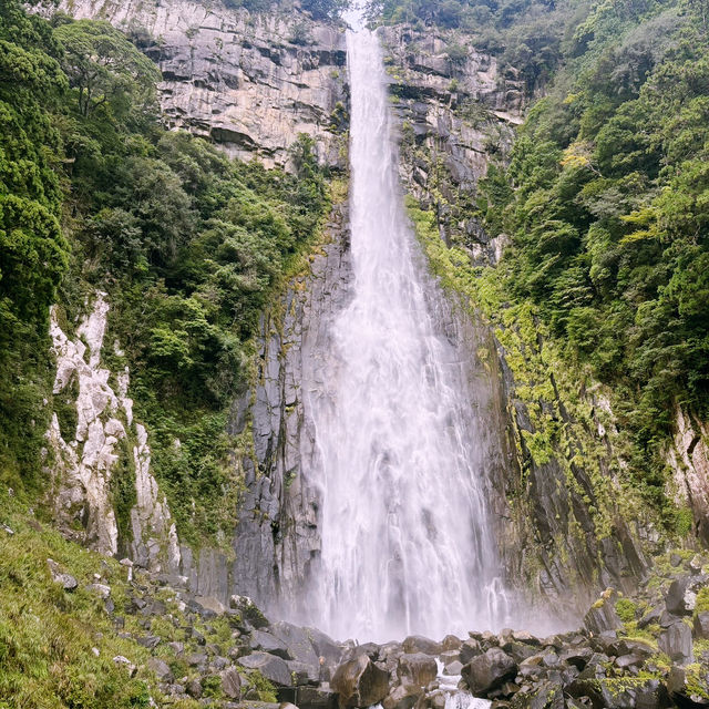 震撼心靈的熊野古道與那智瀑布