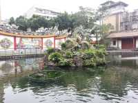 A Picture-Perfect Stop at Dalongdong Baoan Temple