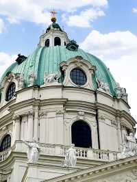 Carls Church, one of the most beautiful landmarks in Vienna🇦🇹