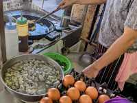 曼谷唐人街的在地小吃蚵仔煎：Nai Mong Hoi Thod