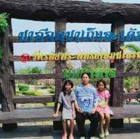 เที่ยววัดภูมโนรมย์กับครอบครัวกัน