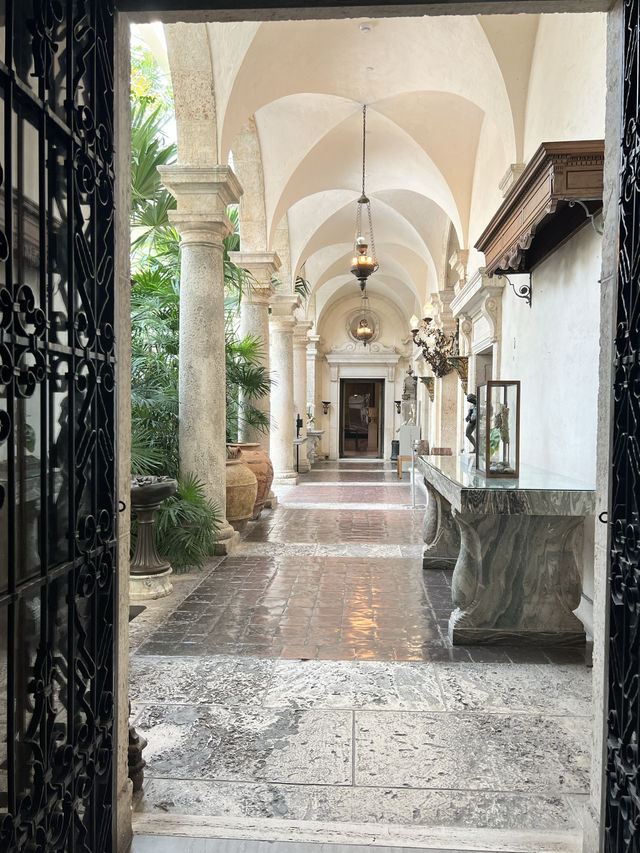 A 1914 mansion turned museum in Miami!