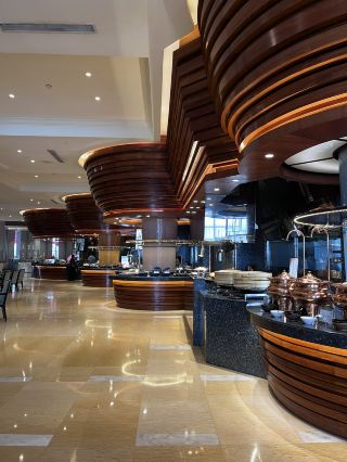 Best Luxurious Buffet in Jakarta 5-star Hotel