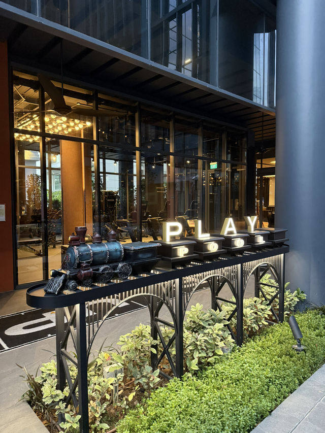 Pool and gym at the Pullman Hillstreet Singapore