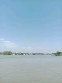 ไหว้พระวัดกลางเก่า จังหวัดสุราษฎร์ธานี