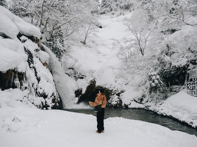 Ginzan Onsen  หมู่บ้านออนเซ็นท่ามกลางหุบเขา🏔️