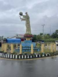 The Jesus Roundabout in Ruteng: So Nice, I Drove It Twice ⛪🚗